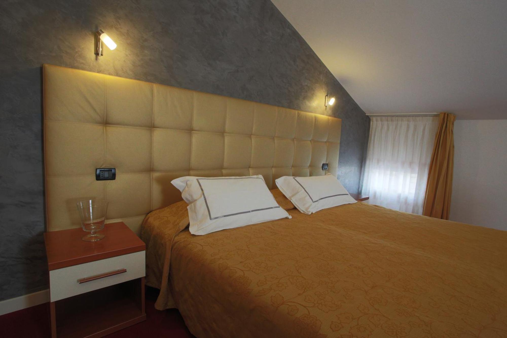 Hotel Roma Cittadella Luaran gambar