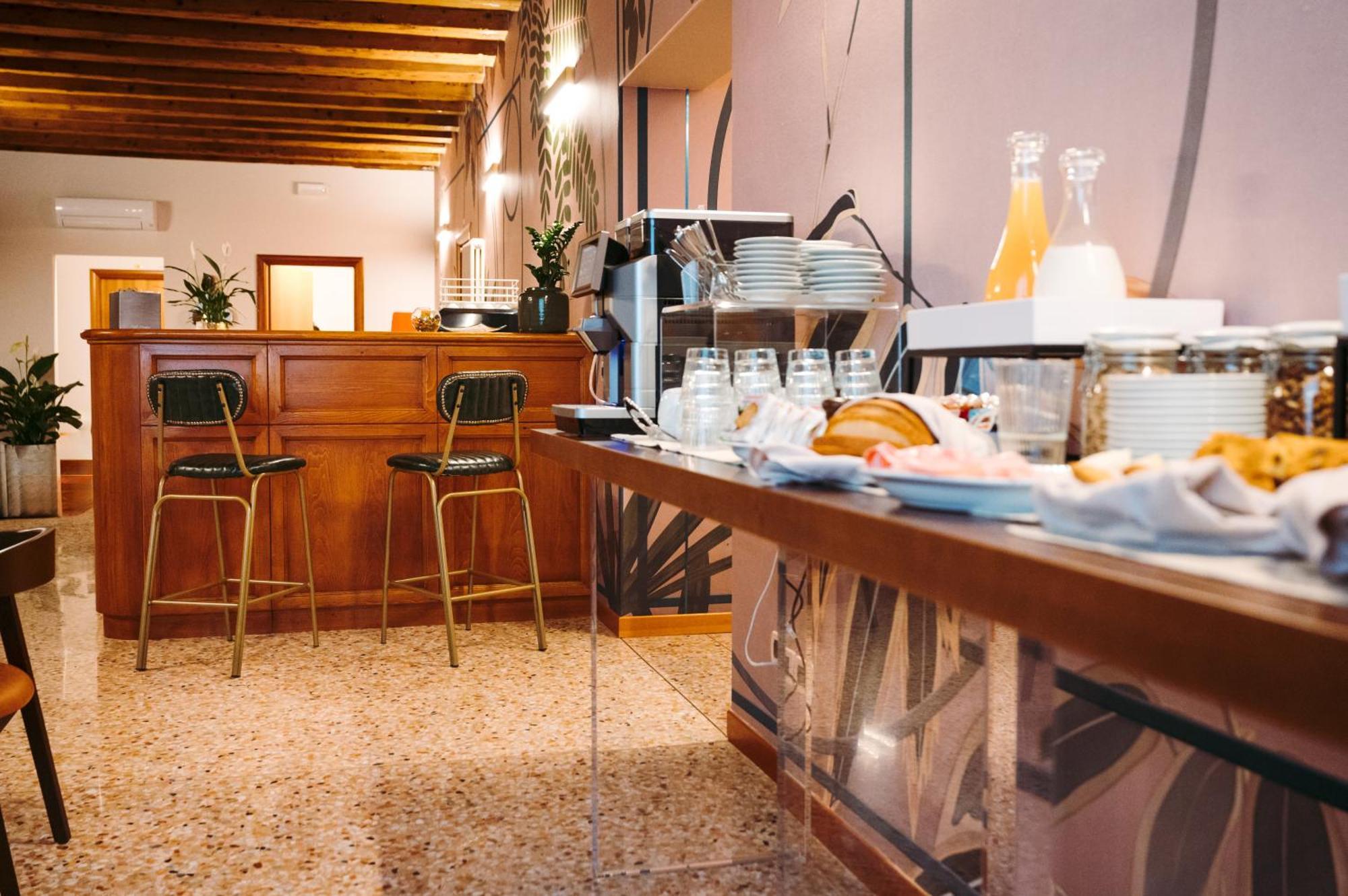 Hotel Roma Cittadella Luaran gambar