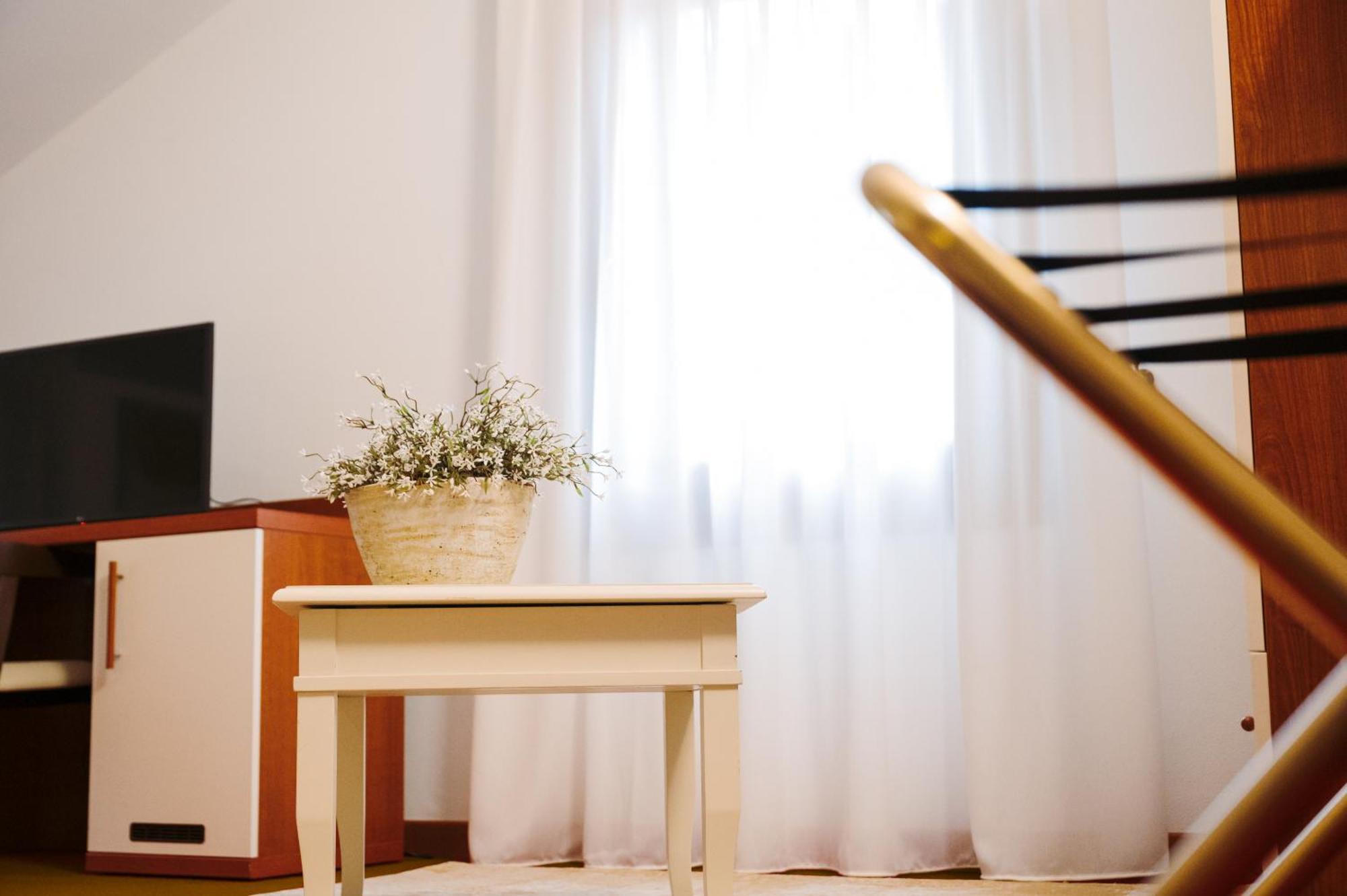 Hotel Roma Cittadella Luaran gambar