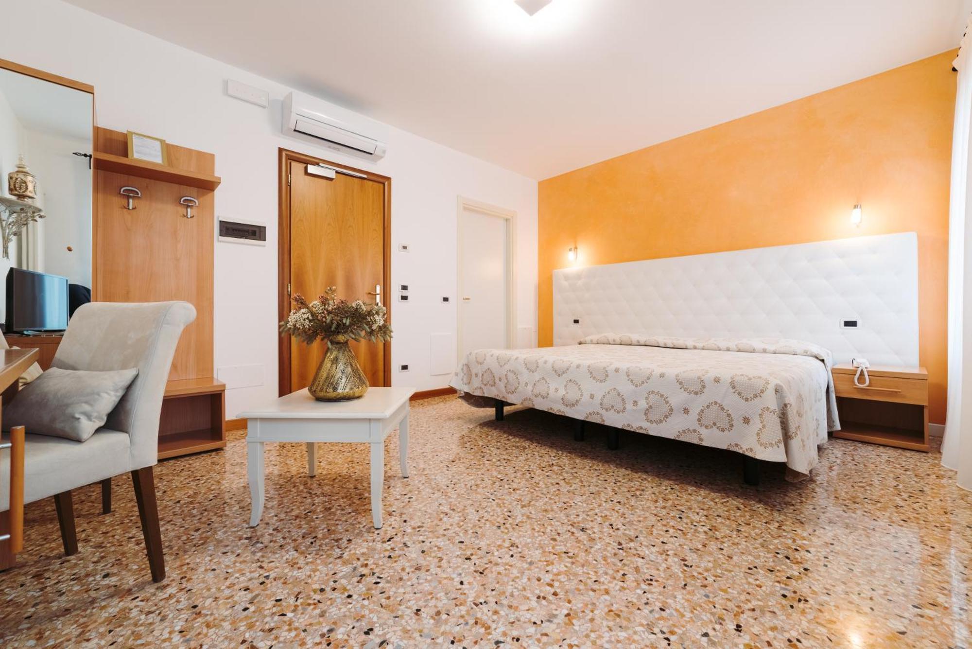 Hotel Roma Cittadella Luaran gambar