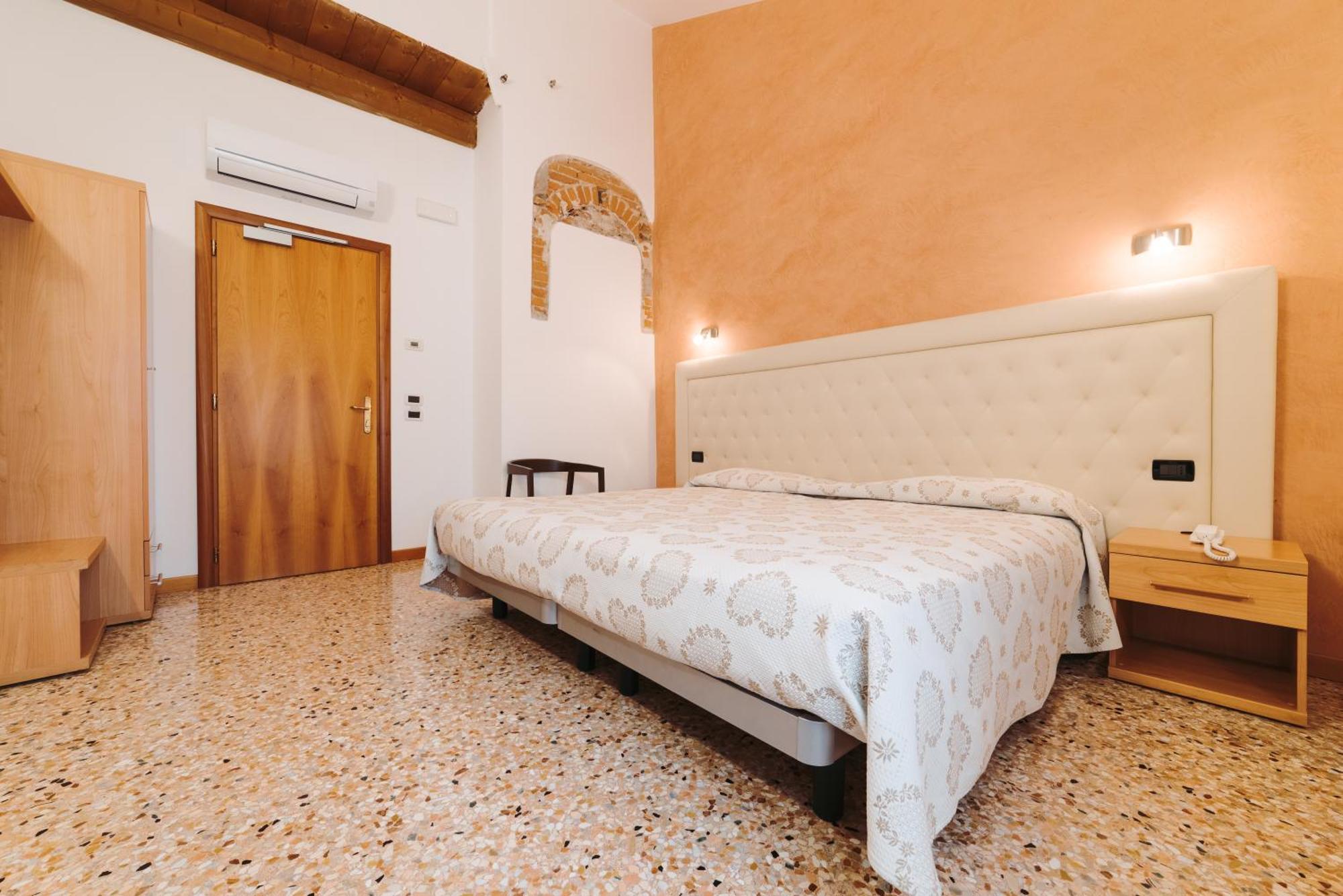 Hotel Roma Cittadella Luaran gambar