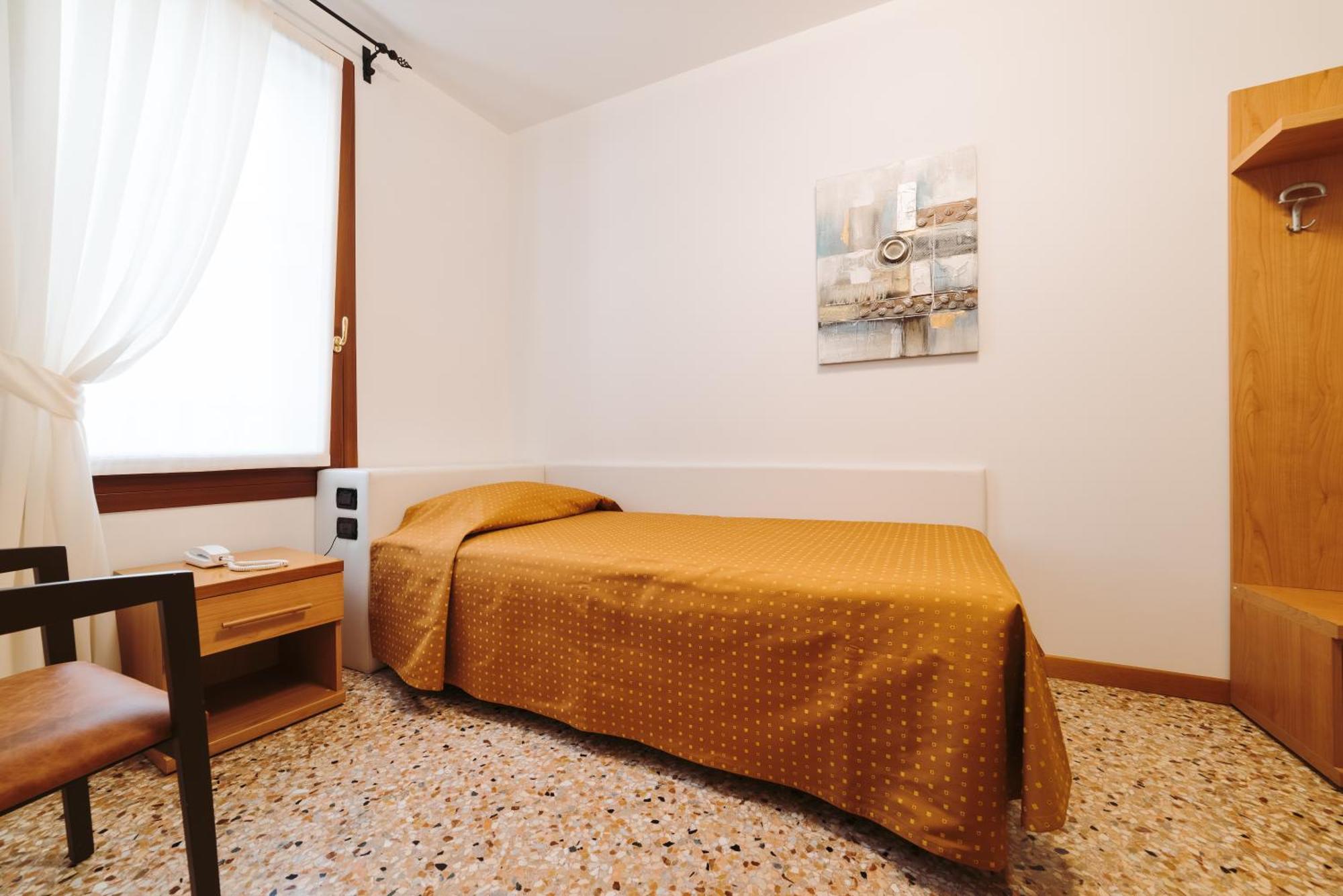 Hotel Roma Cittadella Luaran gambar